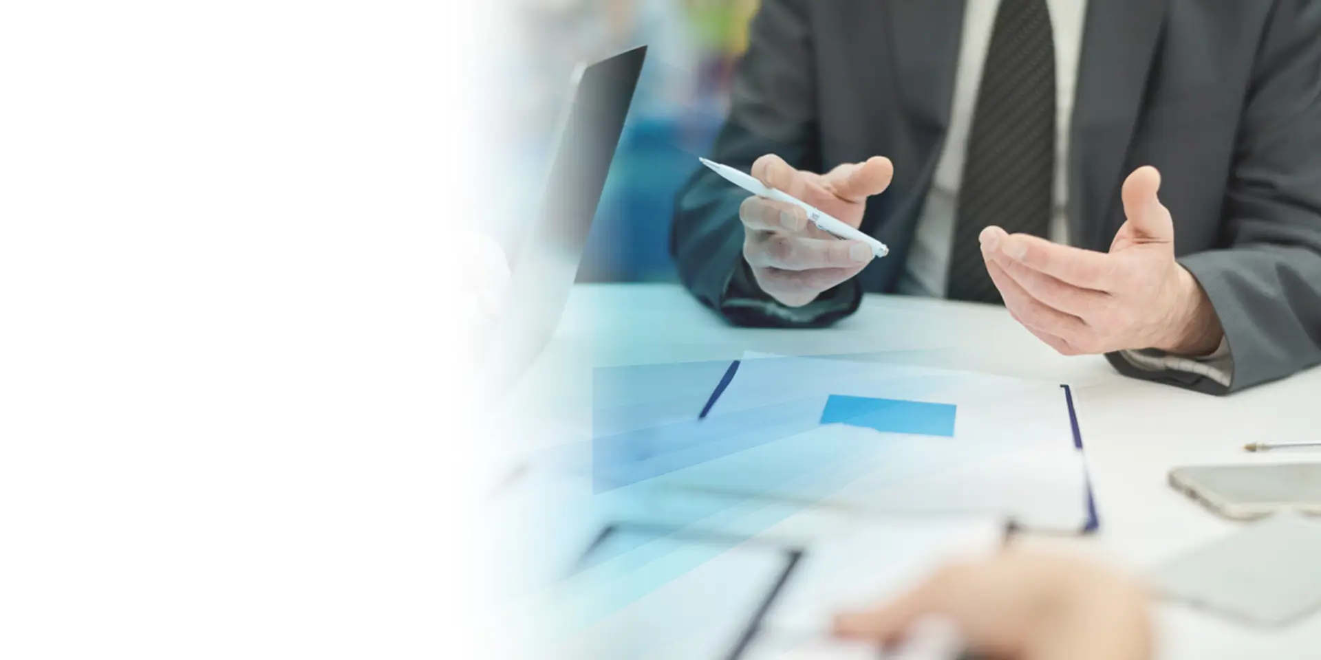 株式会社徳積講は、お客様企業の真の発展を第一に考えた提案を行います。